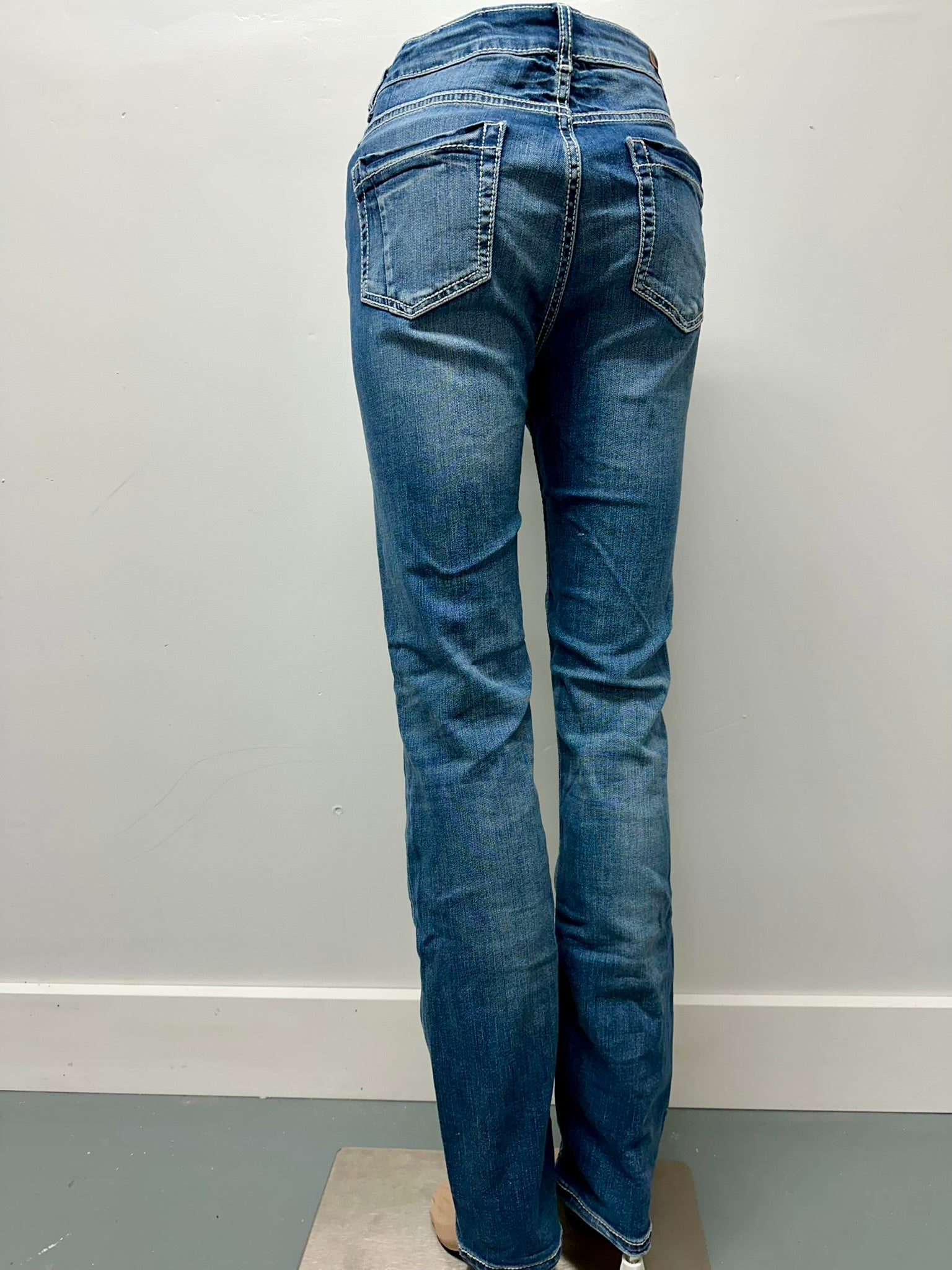 Mia Slim Straight Size 8