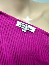 Load image into Gallery viewer, Limited Collection Size M
