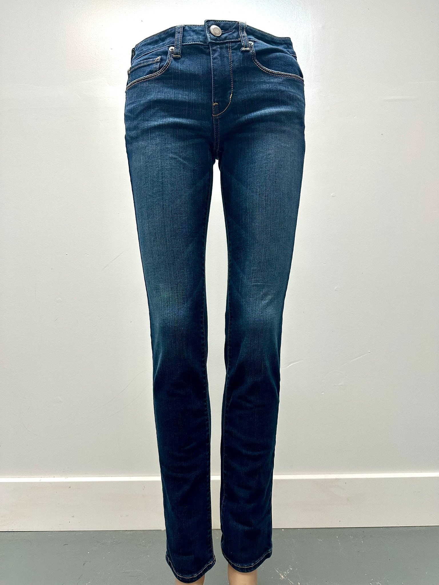 American Eagle Straight Leg Size 4