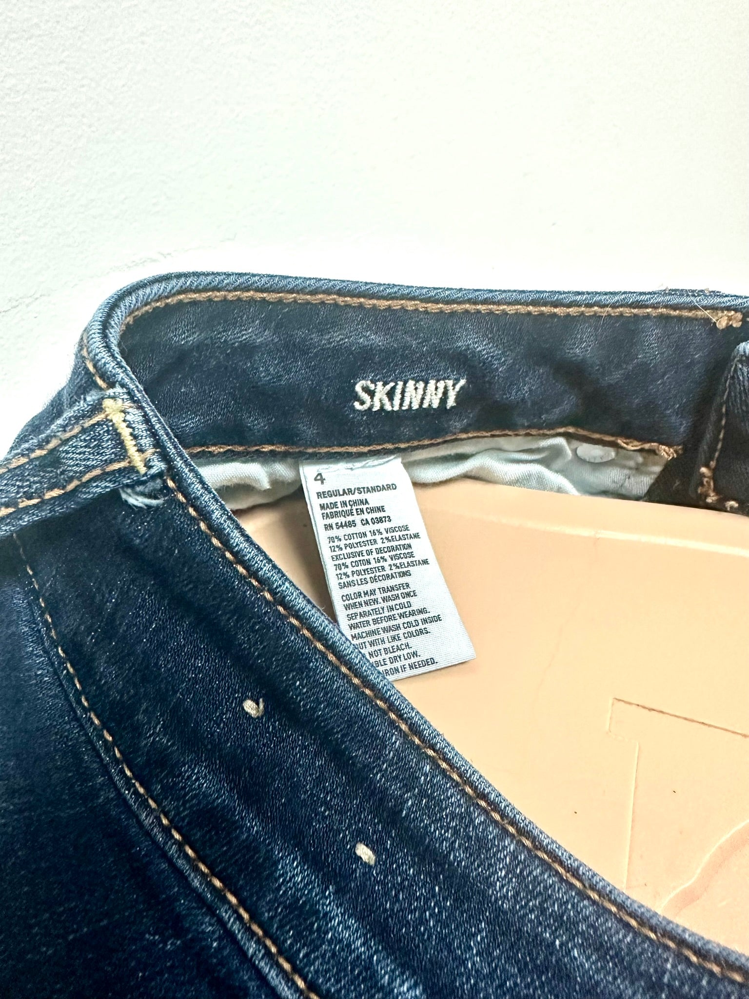 American Eagle Straight Leg Size 4