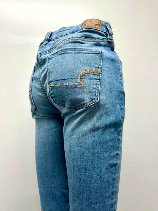 American Eagle Next Level Stretch Size 6