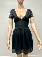 Load image into Gallery viewer, Mini Dress Size SM

