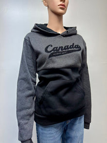 Canada Hoodie Size M