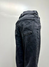 Load image into Gallery viewer, GAP Kick Fit High Rise Size 28 | 6
