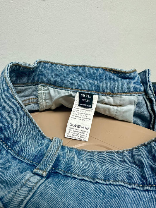 SHEIN Short Size 30