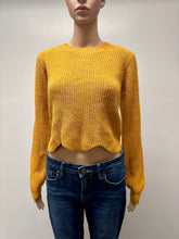 Load image into Gallery viewer, Dynamite Knit Sweater Size SM

