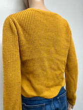 Load image into Gallery viewer, Dynamite Knit Sweater Size SM
