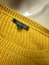 Load image into Gallery viewer, Dynamite Knit Sweater Size SM
